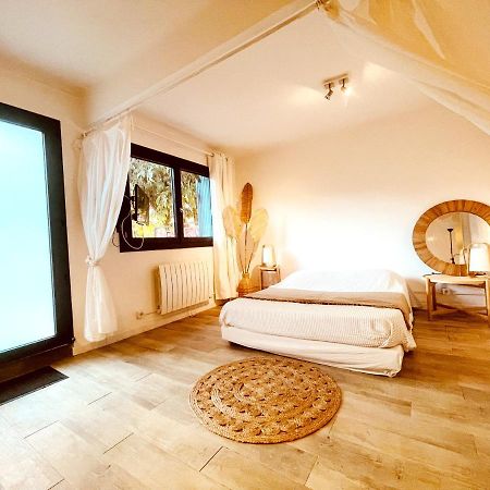 Superbe Appartement Boheme Dans Les Vignes Nimes Bagian luar foto