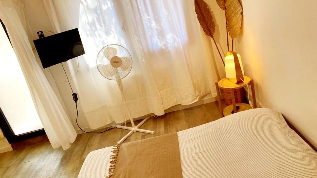 Superbe Appartement Boheme Dans Les Vignes Nimes Bagian luar foto